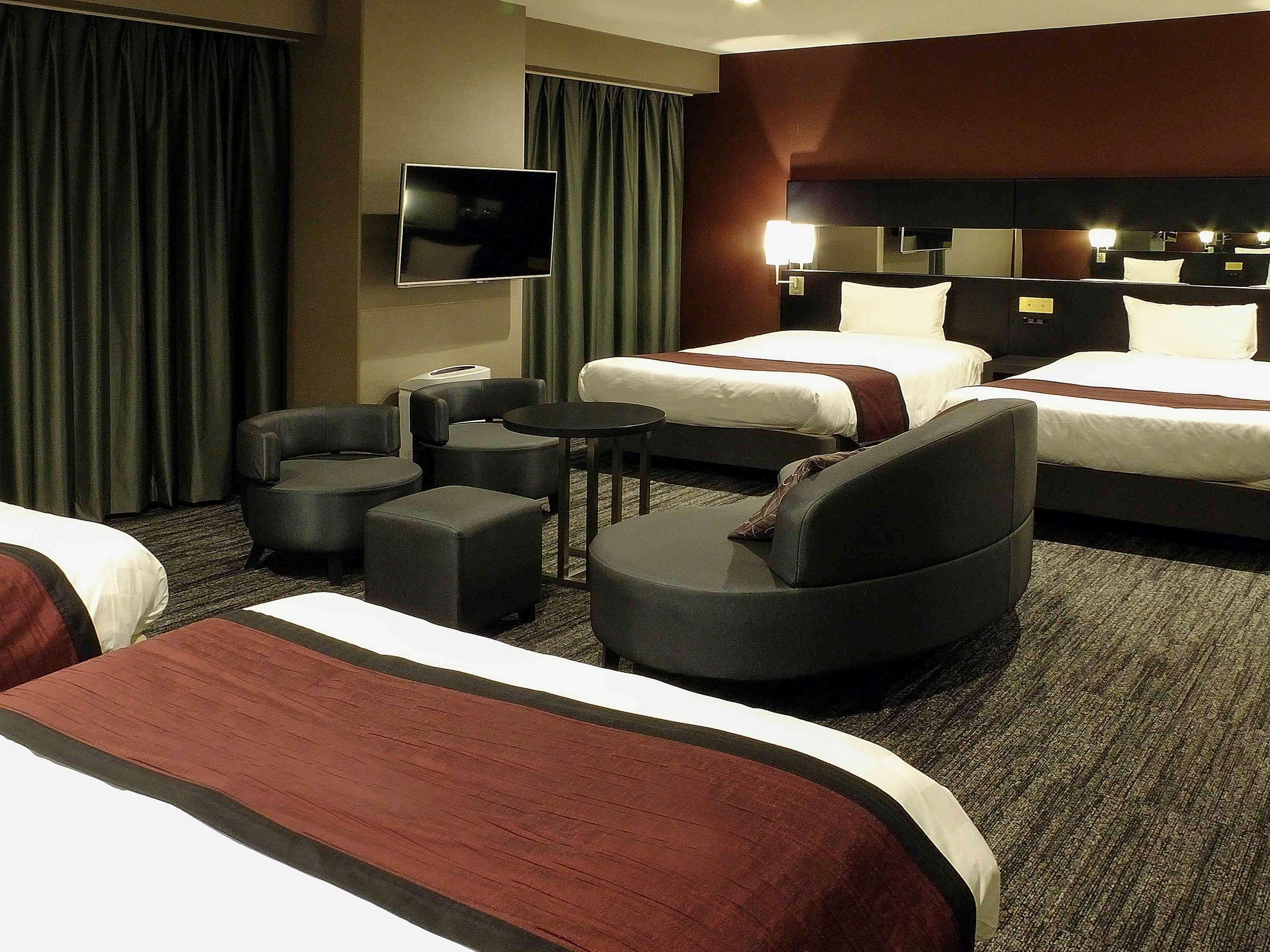 Ibis Styles Namba Hotel Ōsaka